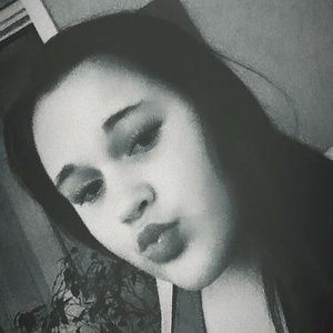 Meet your Posher, Ava